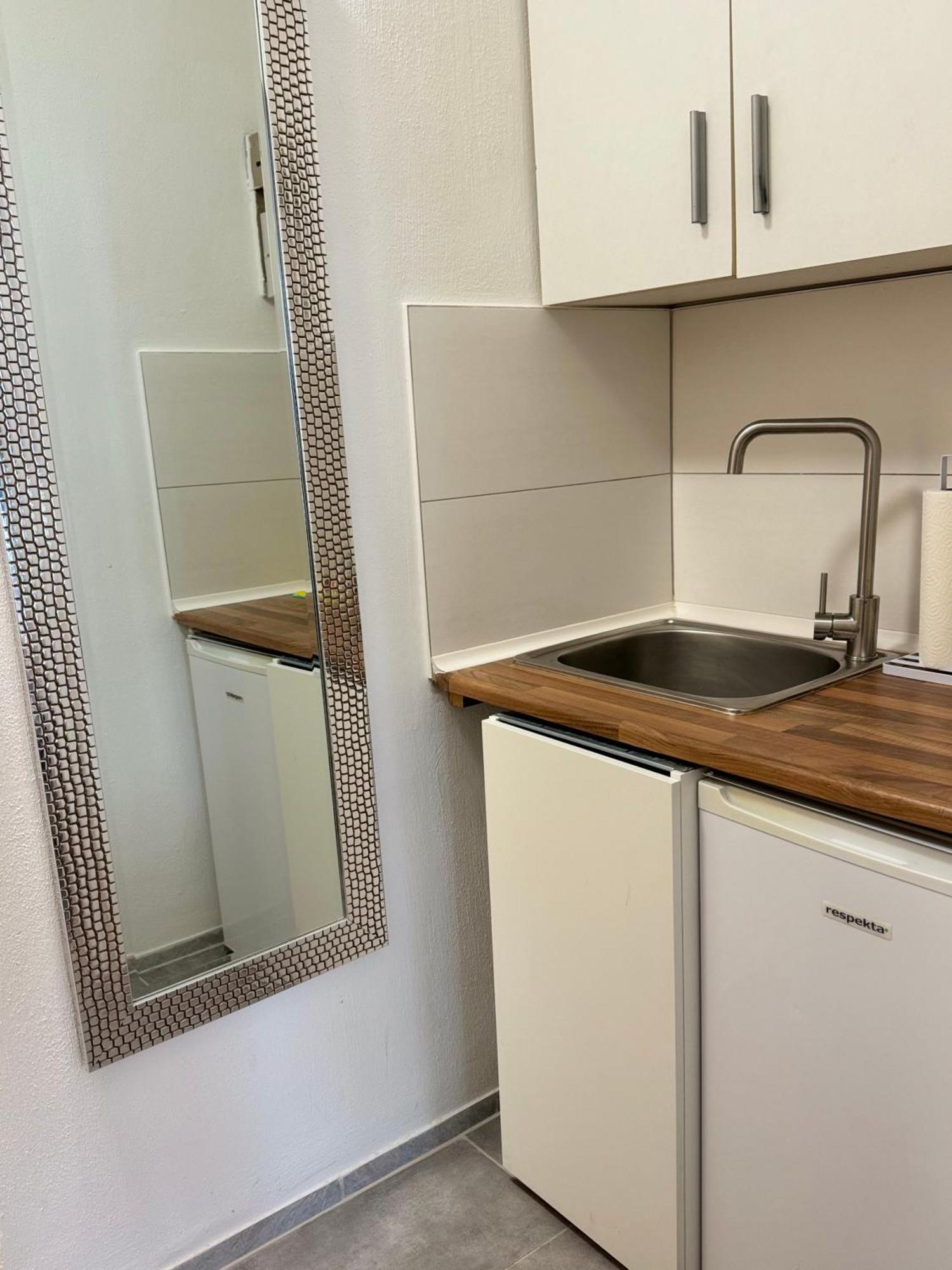 Handwerkerwohnung "Daniel" Inklusive Stellplatz Krollwitz Dış mekan fotoğraf